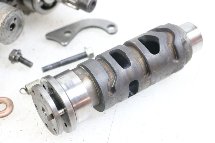 photo de SKRZYNIA BIEGÓW SUZUKI GSX E 250 (1982 - 1983) - Widok ogólny