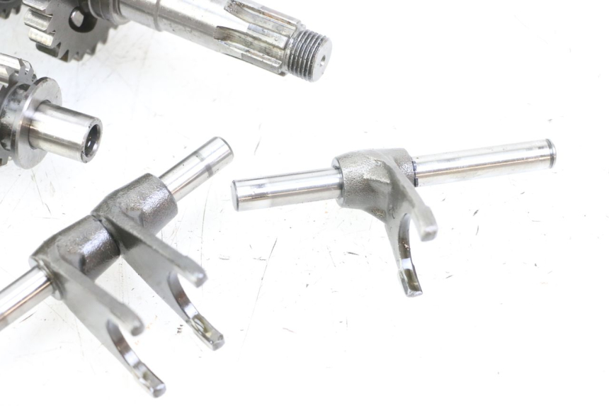 photo de SKRZYNIA BIEGÓW HYOSUNG GTR 125 (2006 - 2008) - Struktura - zbliżenie