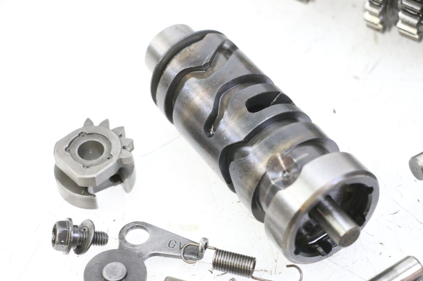 photo de SKRZYNIA BIEGÓW HYOSUNG GTR 125 (2006 - 2008) - Oznaczenia i referencje