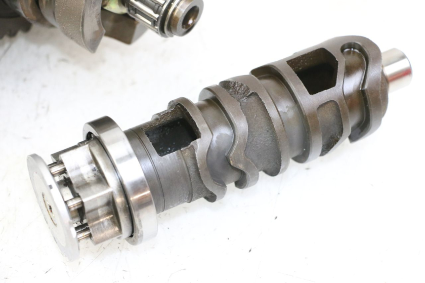 photo de SKRZYNIA BIEGÓW KAWASAKI GTR 1000 (1994 - 2004) - Widok z bliska