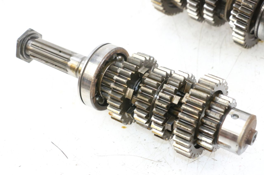 photo de SKRZYNIA BIEGÓW KAWASAKI GTR 1000 (1994 - 2004) - Stan powierzchni