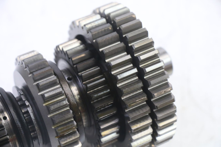 photo de SKRZYNIA BIEGÓW HONDA NTV DEAUVILLE 650 (2001 - 2006) - Widok z bliska