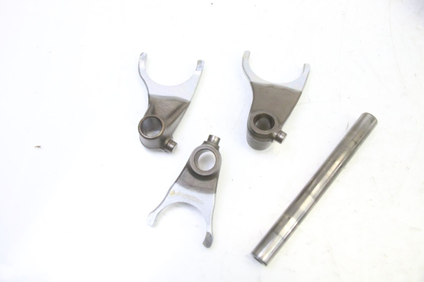 photo de SKRZYNIA BIEGÓW HONDA NTV DEAUVILLE 650 (2001 - 2006) - Widok profilu