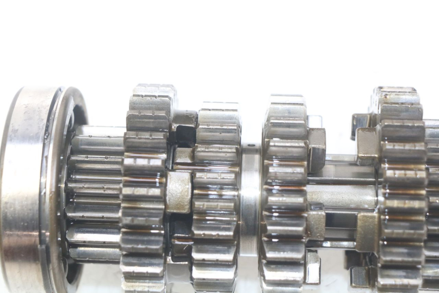 photo de SKRZYNIA BIEGÓW TRIUMPH SPRINT ST 955 (1999 - 2001) - Zbliżenie komponentów