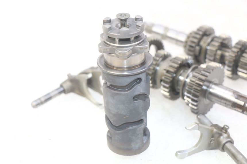 photo de SKRZYNIA BIEGÓW YAMAHA SR 125 (1982 - 2003) - Widok z bliska