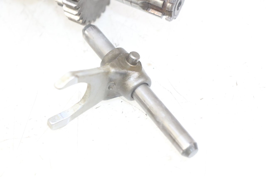 photo de SKRZYNIA BIEGÓW YAMAHA SR 125 (1982 - 2003) - Struktura - zbliżenie