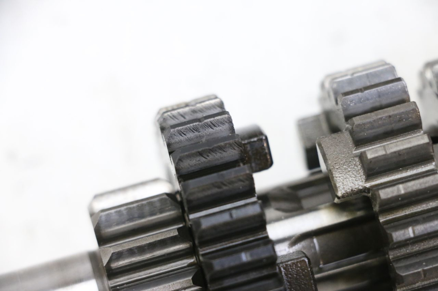 photo de SKRZYNIA BIEGÓW SUZUKI SV S 650 (1999 - 2002) - Alternatywny kąt