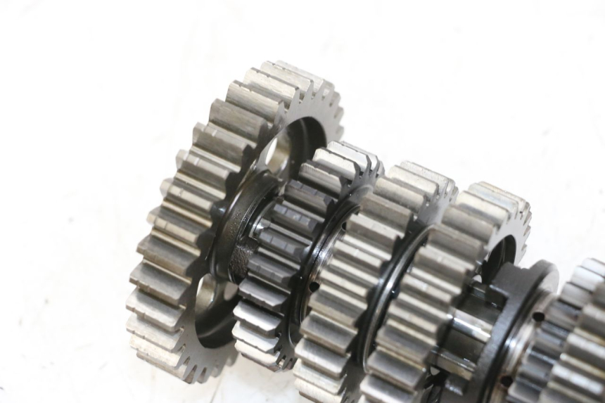 photo de SKRZYNIA BIEGÓW SUZUKI SV S 650 (1999 - 2002) - Stan powierzchni