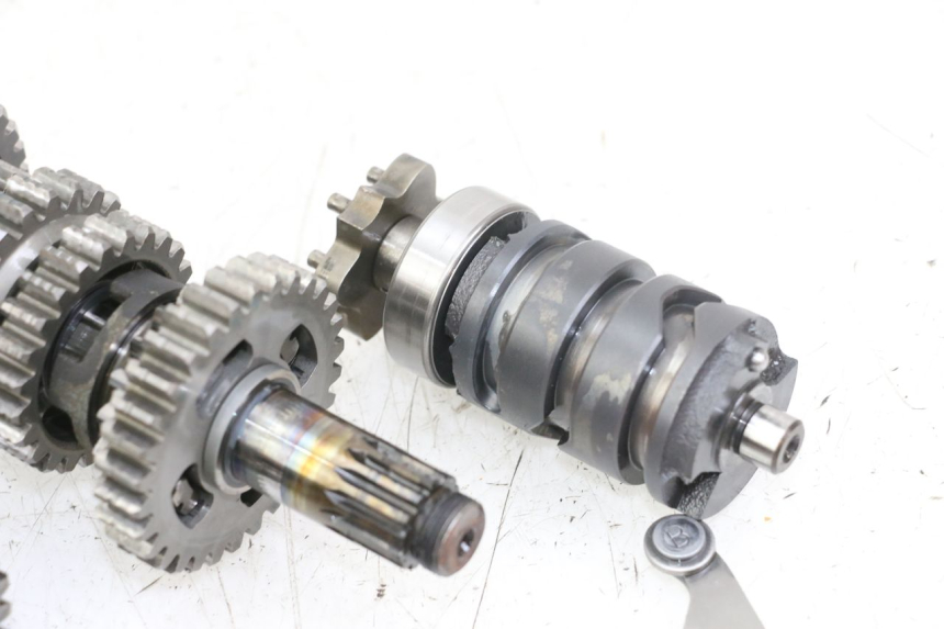 photo de SKRZYNIA BIEGÓW YAMAHA TDR DELTABOX 125 (1997 - 2003) - Zbliżenie komponentów