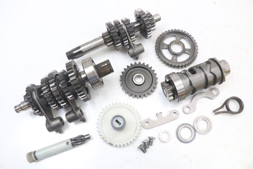 photo de SKRZYNIA BIEGÓW SUZUKI TS X 80 (1984 - 1988) - Szczegół części