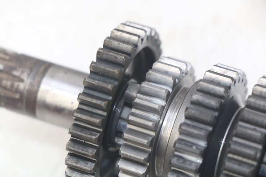 photo de SKRZYNIA BIEGÓW PEUGEOT XP6 50 (2006 - 2011) - Widok z bliska