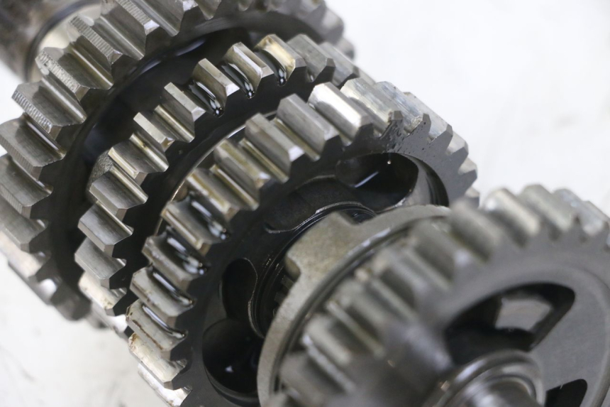 photo de SKRZYNIA BIEGÓW YAMAHA YZ-F YZF 250 (2007 - 2013) - Struktura - zbliżenie