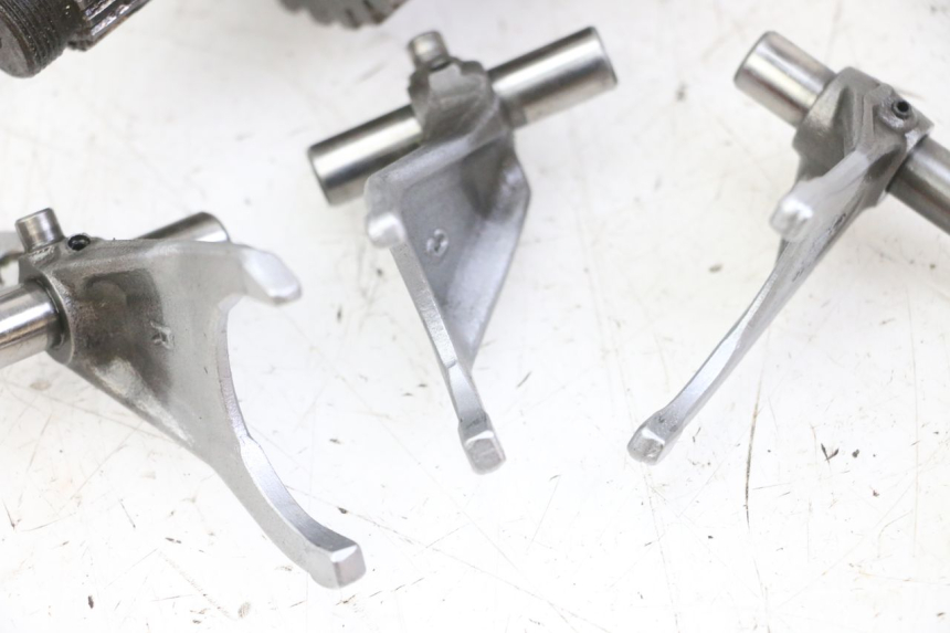 photo de SKRZYNIA BIEGÓW YAMAHA YZ-F YZF 250 (2007 - 2013) - Stan powierzchni