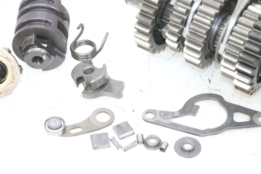 photo de SKRZYNIA BIEGÓW YAMAHA YZF YZ-F 450 (2014 - 2016) - Szczegóły charakterystyczne