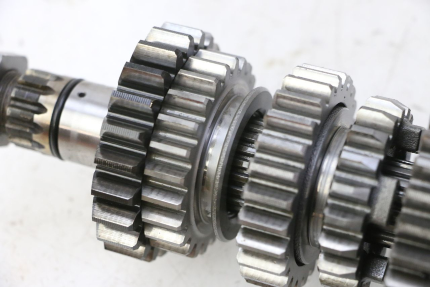 photo de SKRZYNIA BIEGÓW YAMAHA YZF YZ-F 450 (2014 - 2016) - Zbliżenie techniczne