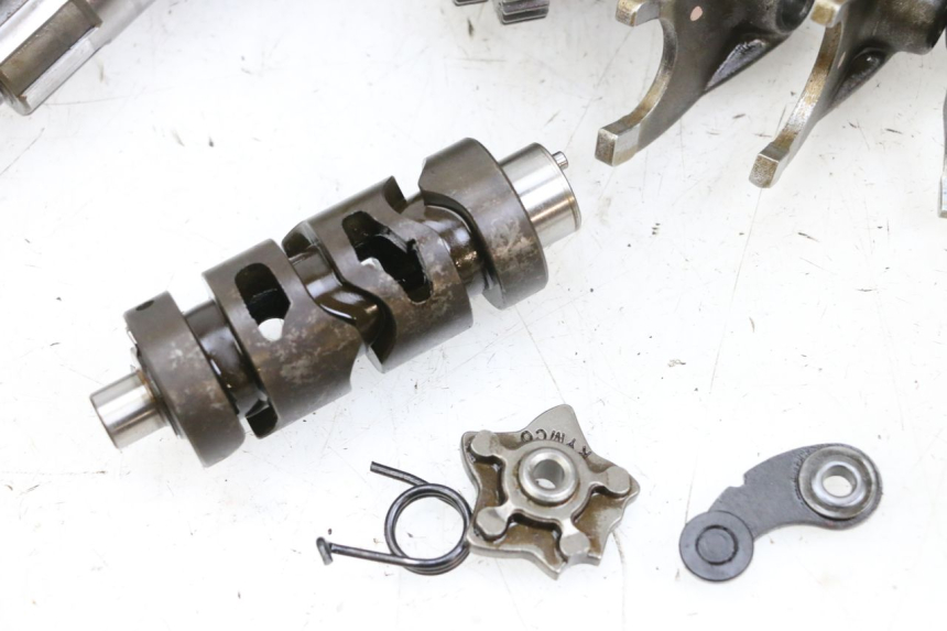 photo de SKRZYNIA BIEGÓW KYMCO ZING 125 (1997 - 2003) - Struktura - zbliżenie