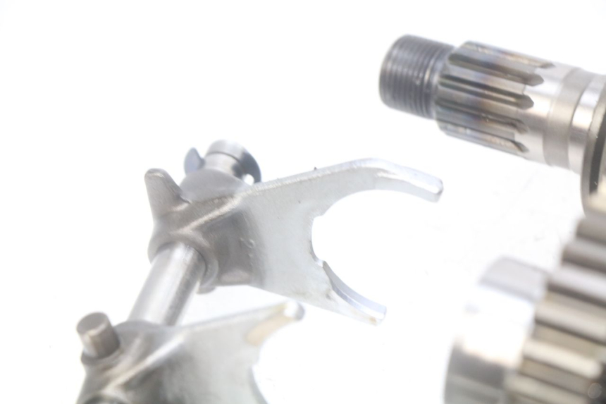 photo de SKRZYNIA BIEGÓW KAWASAKI ZR7 ZR-7 S 750 (1999 - 2004) - Widok z bliska