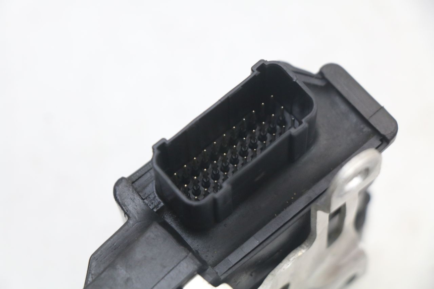 photo de MODUŁ CDI HONDA CRF R 250 (2020 - 2021) - Zbliżenie techniczne