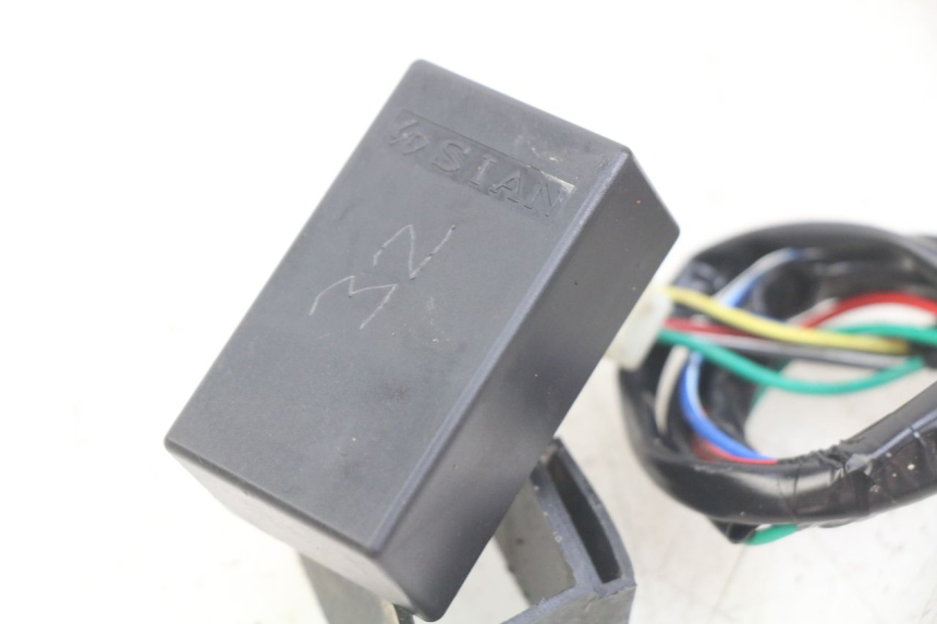 photo de MODUŁ CDI CCR DIRT BIKE 125 - Zbliżenie techniczne