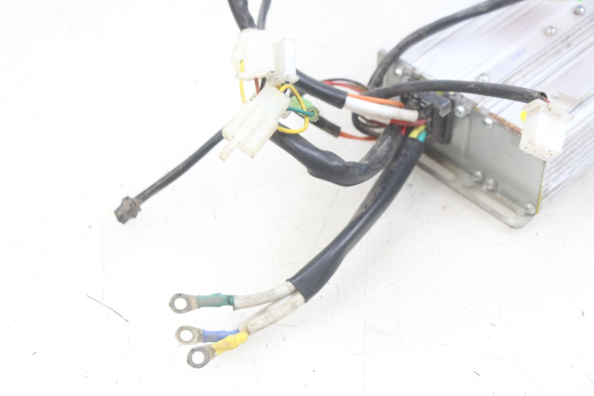 photo de MODUŁ CDI EASY WATTS E-OPAI 1 (2019 - 2024) - Zbliżenie techniczne