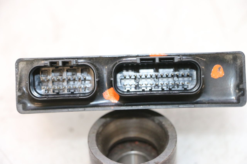 photo de MODUŁ CDI KAWASAKI ER-6 ER6 F ABS 650 (2012 - 2016) - Zbliżenie techniczne