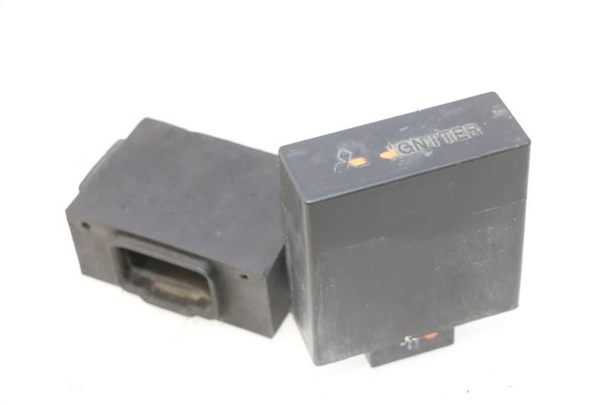 photo de OBUDOWA CDI KAWASAKI GPX F ZX750F 750 (1986 - 1990) - Zbliżenie techniczne