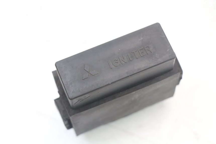 photo de MODUŁ CDI KAWASAKI GTR 1000 (1994 - 2004) - Inny kąt widzenia