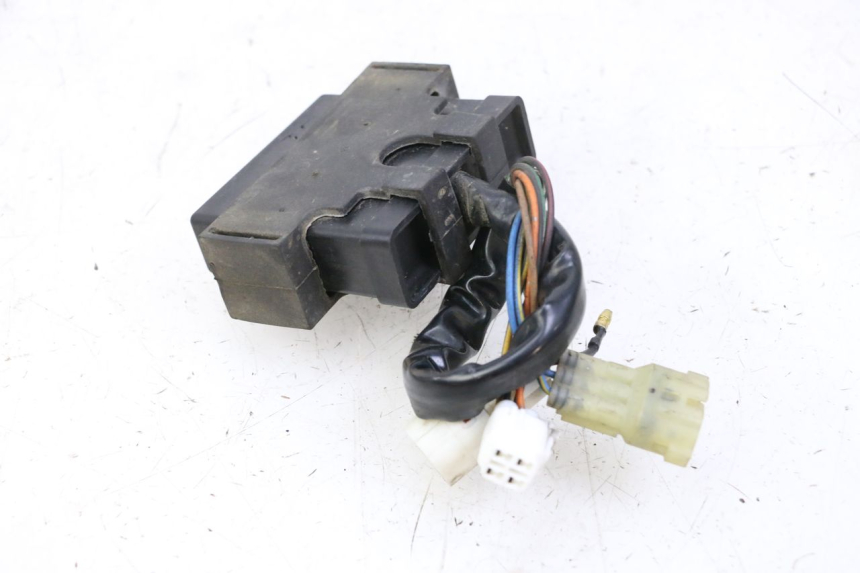 photo de MODUŁ CDI YAMAHA YP MAJESTY 125 (2002 - 2006) - Zbliżenie techniczne
