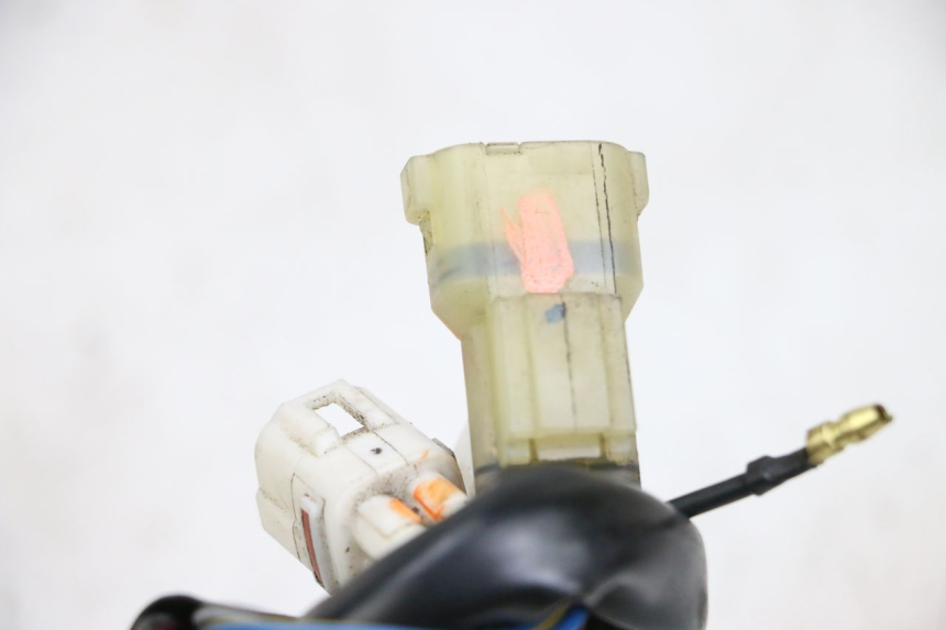 photo de MODUŁ CDI YAMAHA YP MAJESTY 125 (2002 - 2006) - Inny kąt widzenia