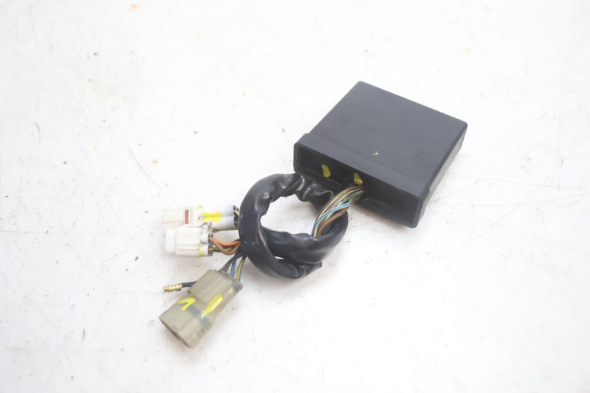 photo de MODUŁ CDI YAMAHA YP MAJESTY 125 (2002 - 2006) - Zbliżenie techniczne