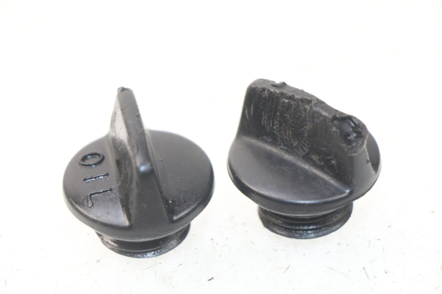 photo de KOREK MISKI OLEJOWEJ HONDA CRF CR-F 450 (2005 - 2008) - Zoom stanu zużycia