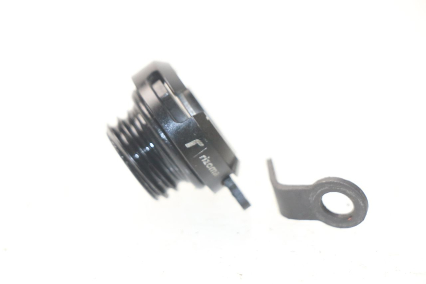 photo de KOREK MISKI OLEJOWEJ KAWASAKI Z Z900 900 (2017 - 2019) - Zoom stanu zużycia