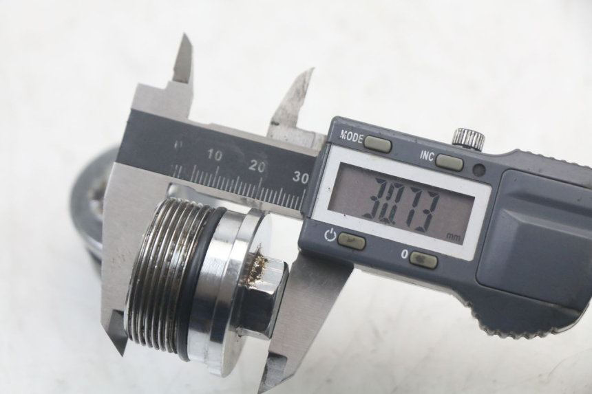 photo de ZAŚLEPKA WIDEŁEK PEUGEOT SATELIS 125 (2006 - 2009) - Zbliżenie techniczne