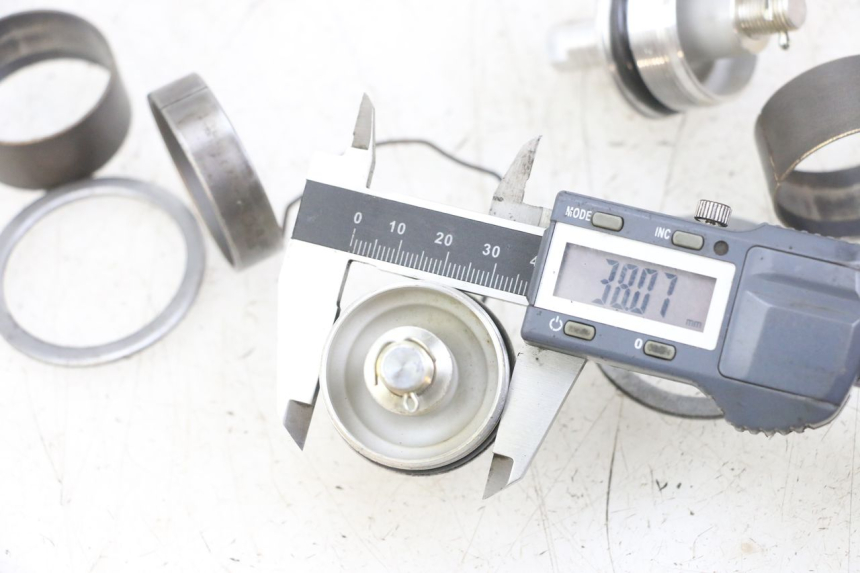 photo de ZAŚLEPKA WIDEŁEK SUZUKI GSX F GSXF 650 (2007 - 2015) - Szczegół części