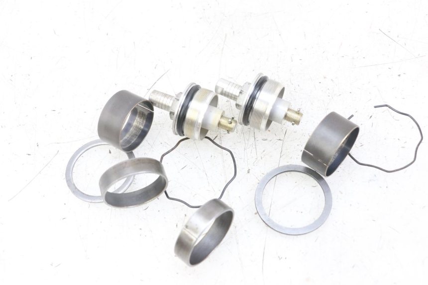 photo de ZAŚLEPKA WIDEŁEK SUZUKI GSX F GSXF 650 (2007 - 2015) - Inny kąt widzenia