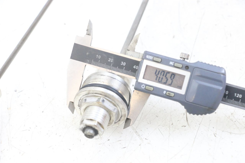 photo de ZAŚLEPKA WIDEŁEK YAMAHA TDM ABS 900 (2002 - 2014) - Szczegół części