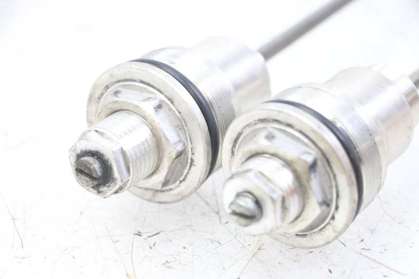 photo de ZAŚLEPKA WIDEŁEK YAMAHA TDM ABS 900 (2002 - 2014) - Inny kąt widzenia