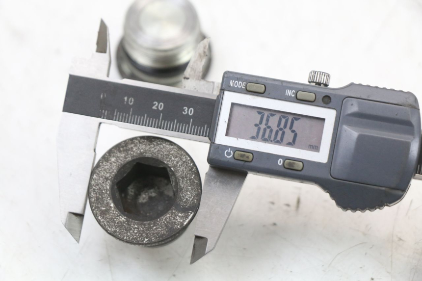 photo de ZAŚLEPKA WIDEŁEK PIAGGIO X10 125 (2012 - 2017) - Inny kąt widzenia