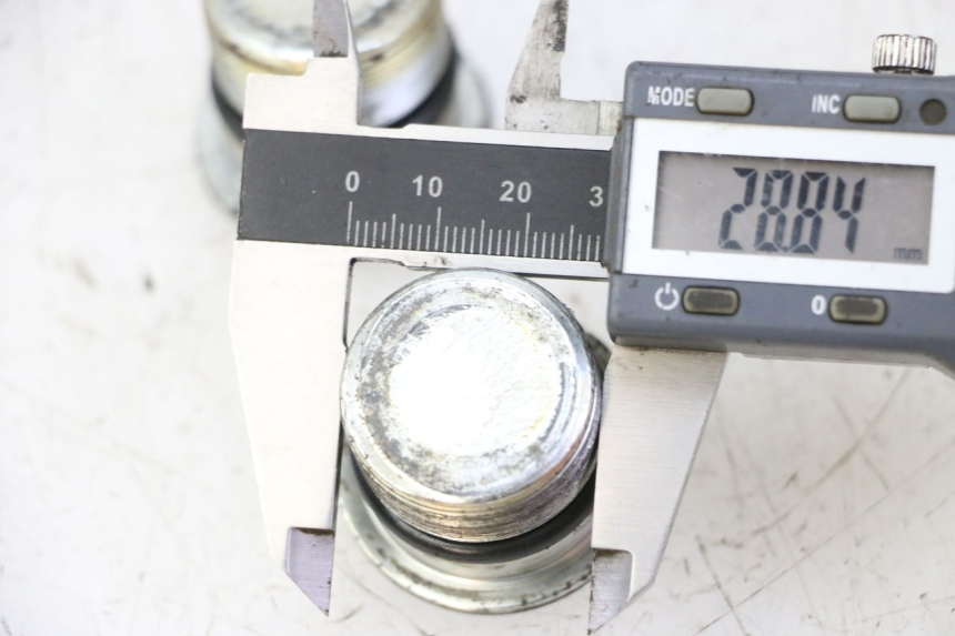 photo de ZAŚLEPKA WIDEŁEK PIAGGIO X9 EVOLUTION 125 (2003 - 2007) - Zoom stanu zużycia