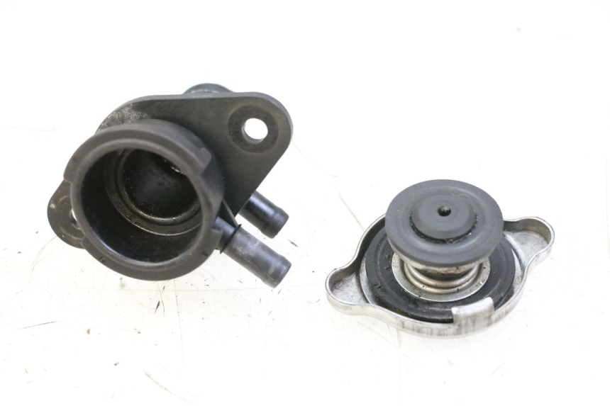 photo de KOREK CHŁODNICY BMW C1 125 (2000 - 2003) - Szczegół części