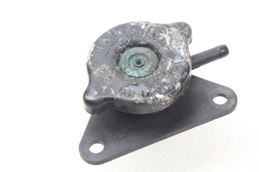 photo de KOREK CHŁODNICY SUZUKI BURGMAN 125 (2007 - 2014) - Szczegół części