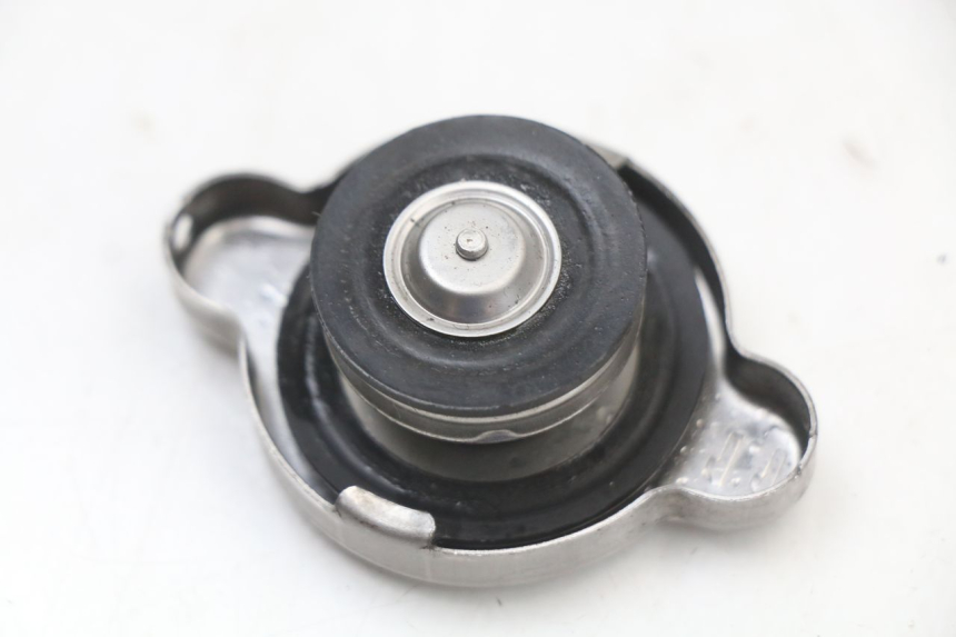 photo de KOREK CHŁODNICY KAWASAKI NINJA 400 (2018 - 2023) - Zoom stanu zużycia