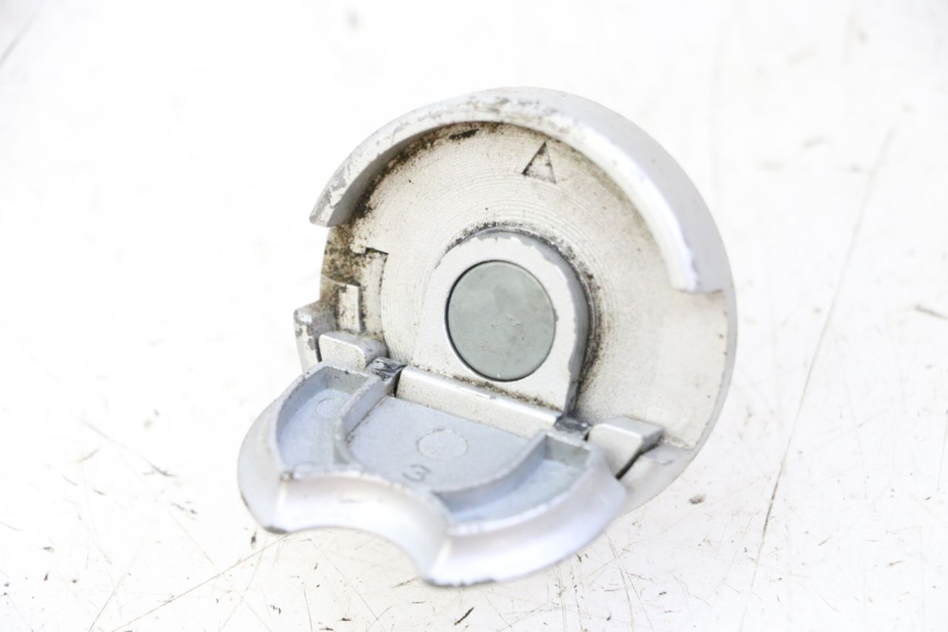 photo de KOREK ZBIORNIKA PALIWA KYMCO AGILITY 4T 50 (2018 - 2022) - Widok główny