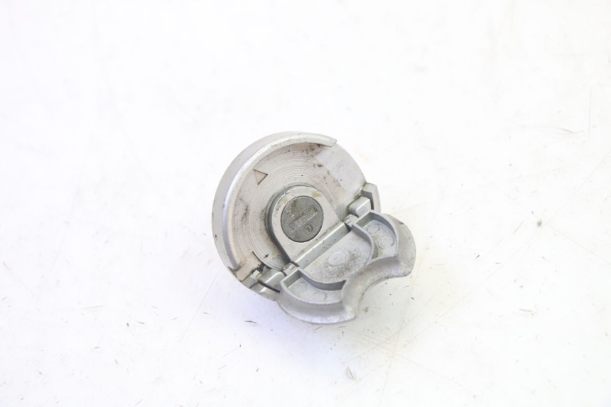 photo de KOREK ZBIORNIKA PALIWA KYMCO AGILITY NAKED RENOUVO 2T 50 (2011 - 2018) - Szczegół części