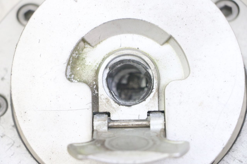 photo de KOREK ZBIORNIKA PALIWA HONDA CBF 500 (2004 - 2007) - Widok ogólny