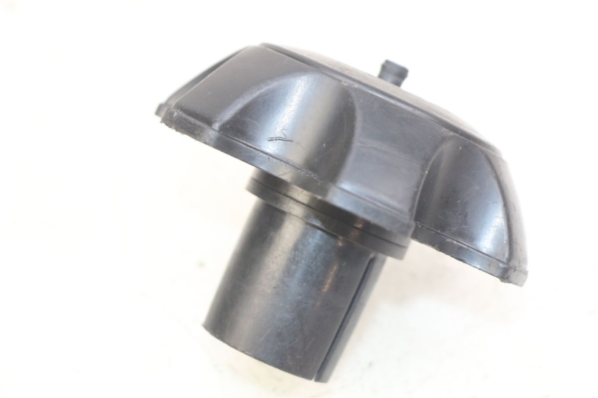 photo de KOREK ZBIORNIKA PALIWA HONDA CR 80 (2001 - 2003) - Zoom stanu zużycia