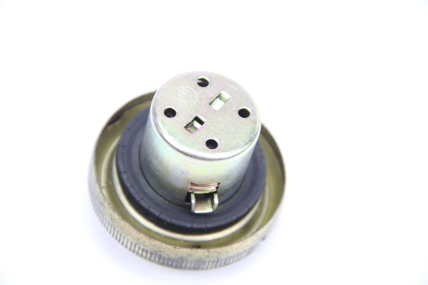 photo de KOREK ZBIORNIKA PALIWA SYM CROX 4T 50 (2016 - 2023) - Inny kąt widzenia