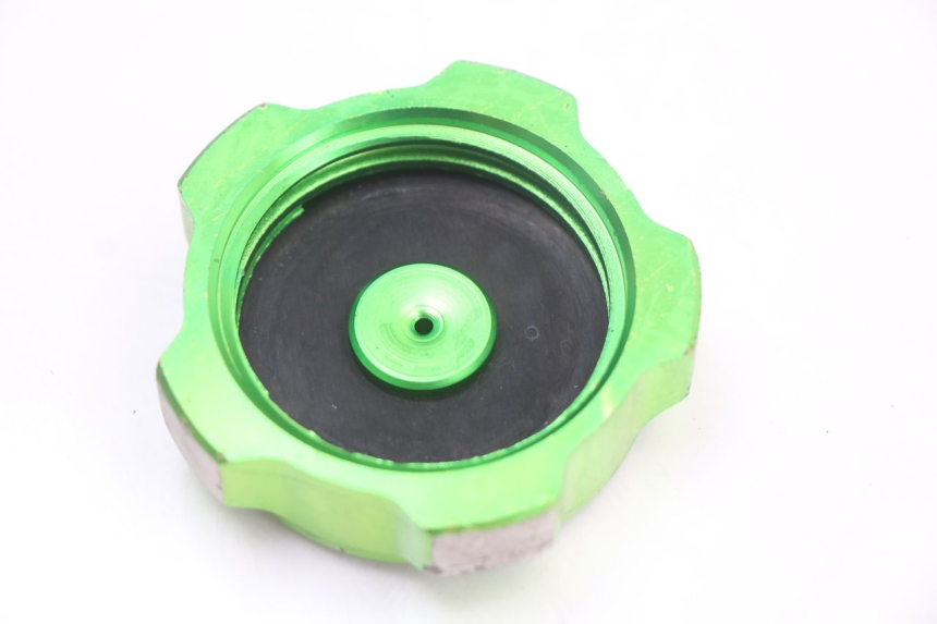 photo de KOREK ZBIORNIKA PALIWA CCR DIRT BIKE 125 - Zoom stanu zużycia