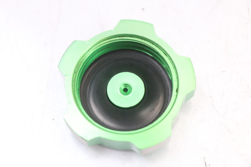 photo de KOREK ZBIORNIKA PALIWA CCR DIRT BIKE 125 - Zoom stanu zużycia