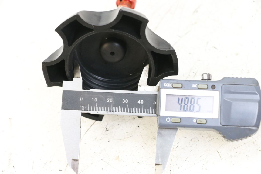 photo de KOREK ZBIORNIKA PALIWA RSR DIRT BIKE 150 - Szczegół części